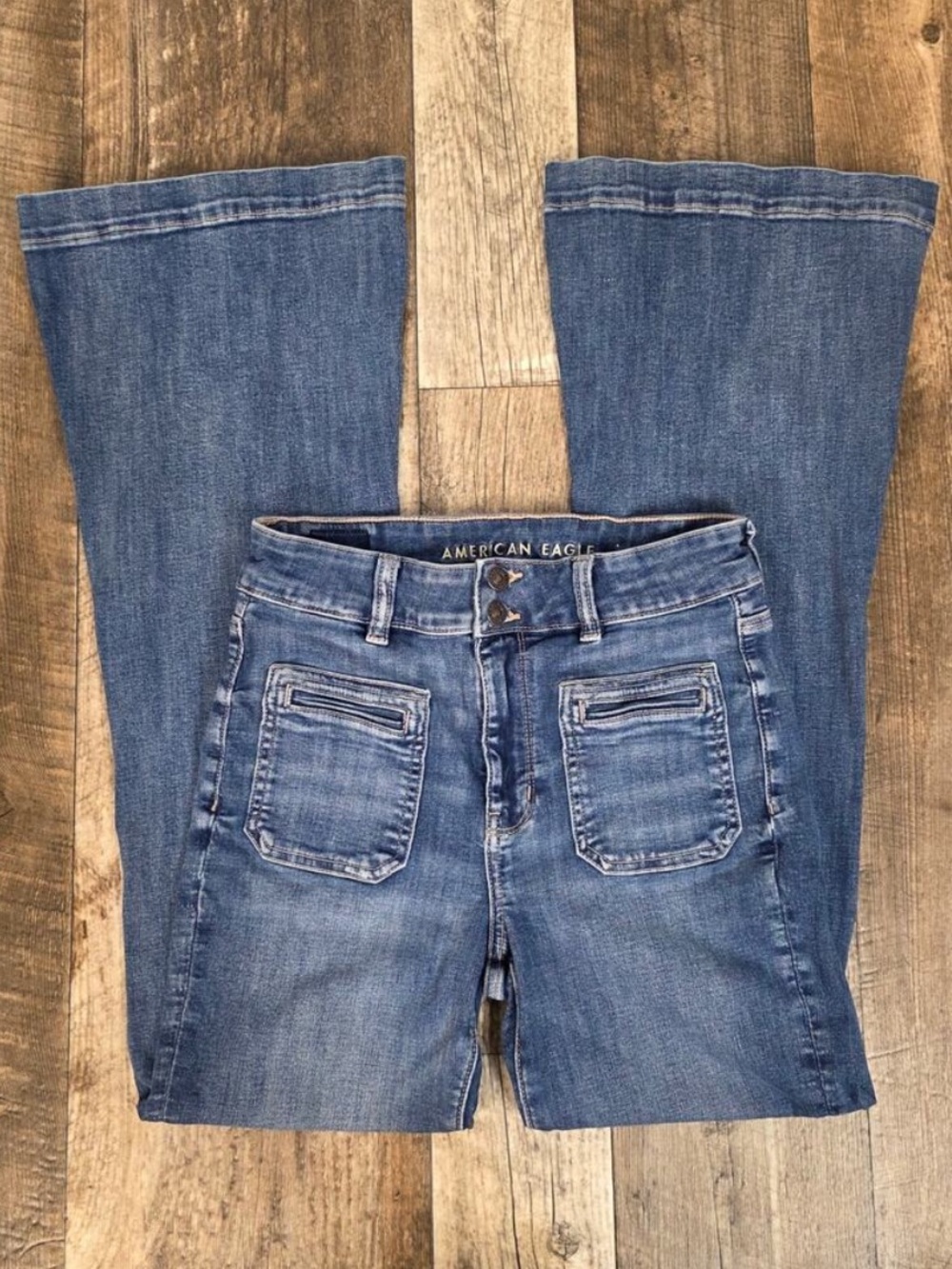 American Eagle Jeans Super High Rise Flare Size 6 Long